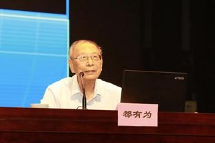 内维尔：我对比苏马没有同情，热刺有些球员一赛季被罚下两三次